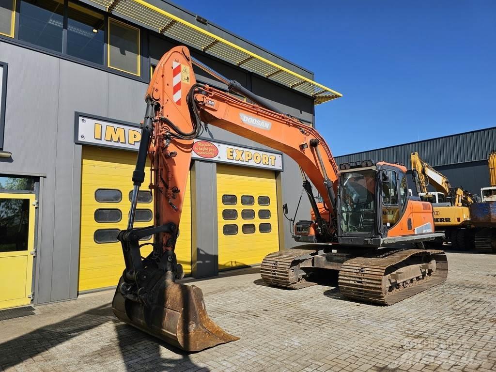 Doosan DX180LC Telakaivukoneet