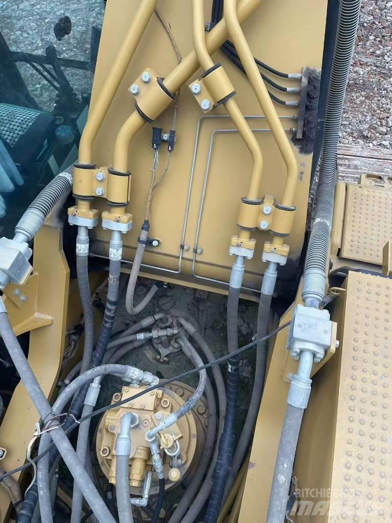 CAT 336 Telakaivukoneet