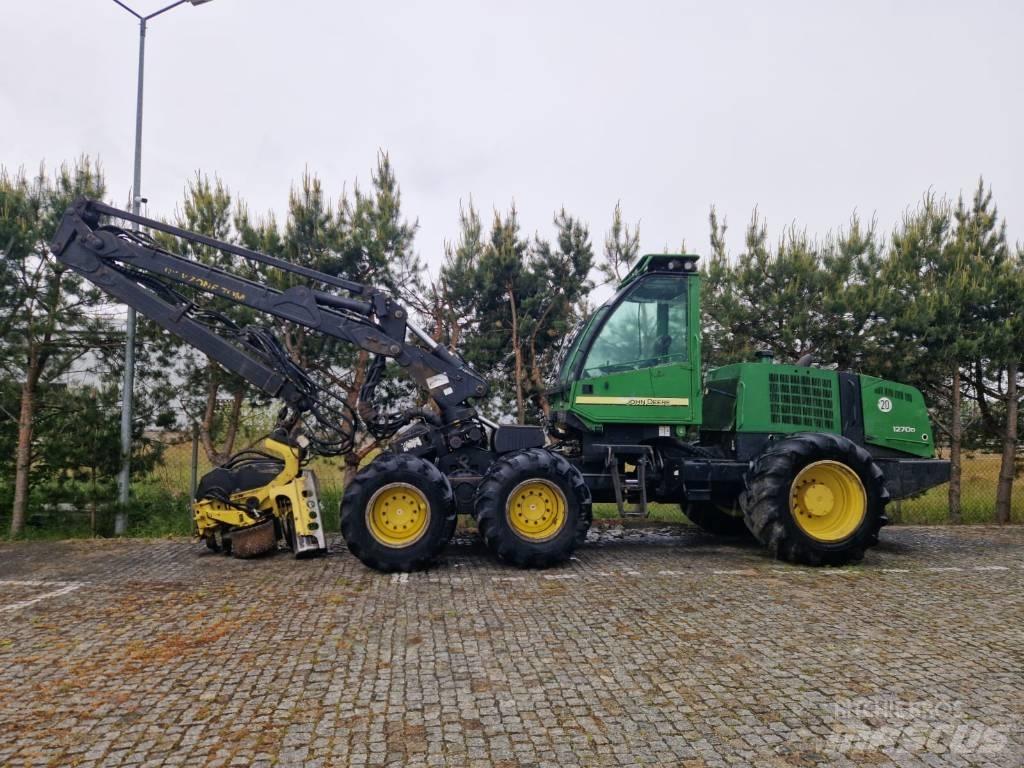 John Deere 1270 D Harvesterit