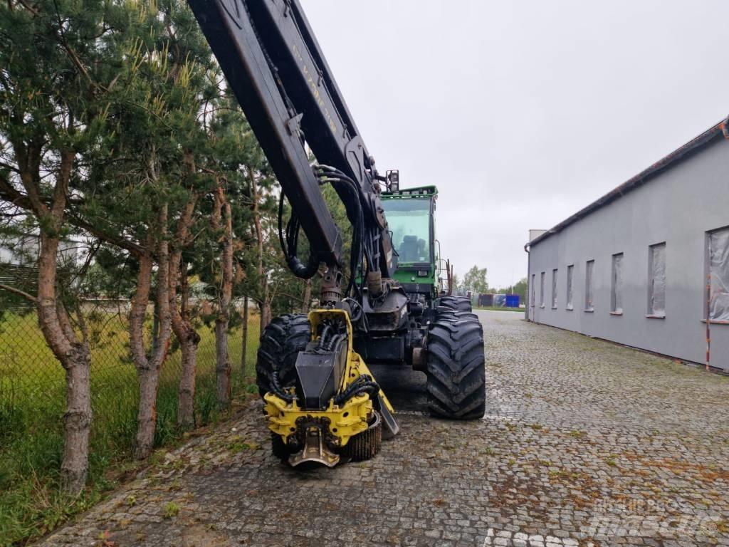 John Deere 1270 D Harvesterit