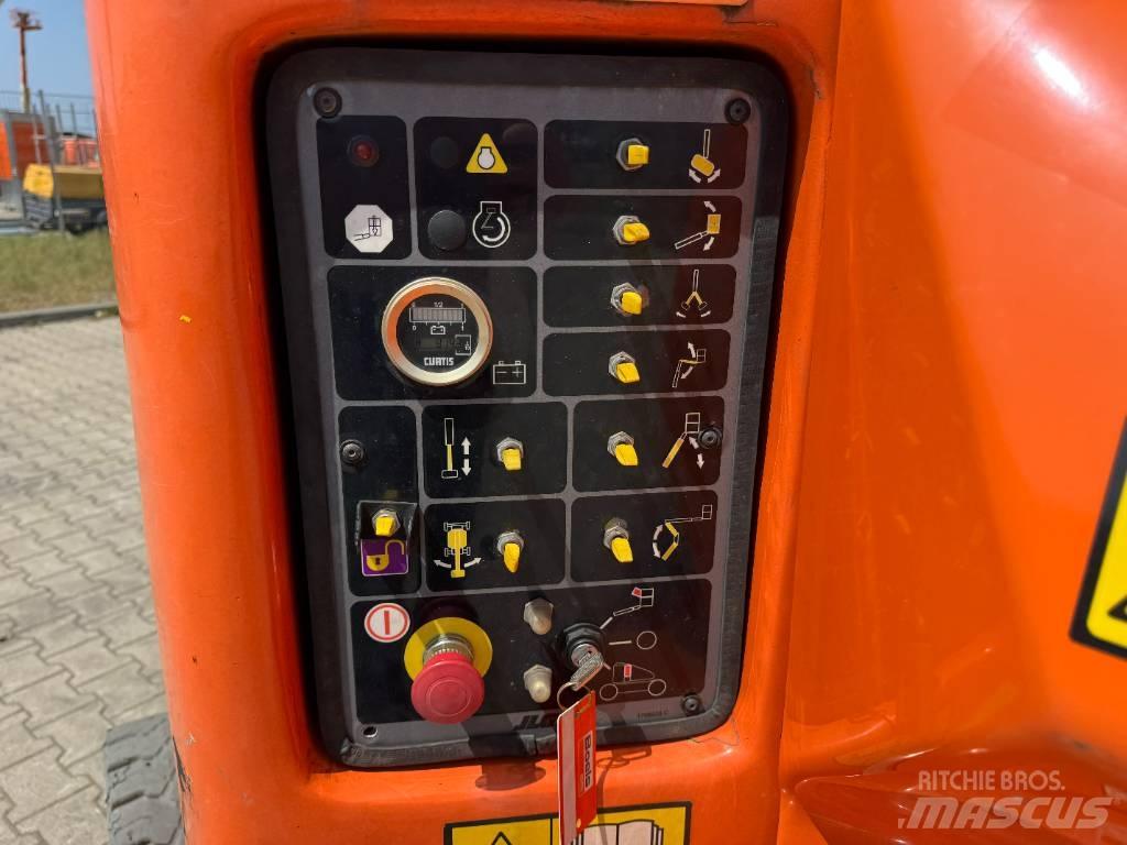 JLG E400AJPN Kuukulkijat