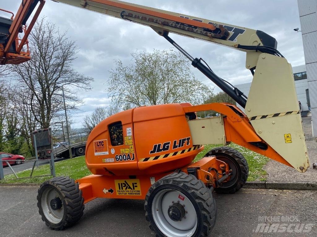 JLG 600 AJ Kuukulkijat