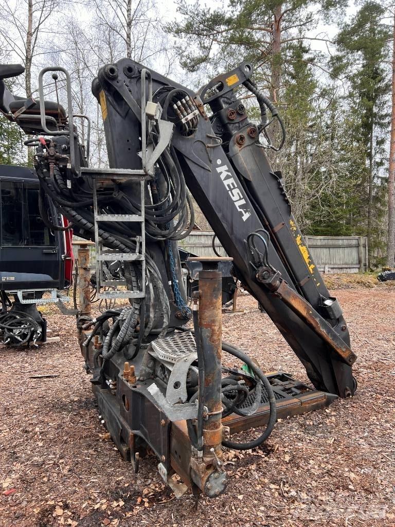 Kesla 2112ZT Puutavaranosturit