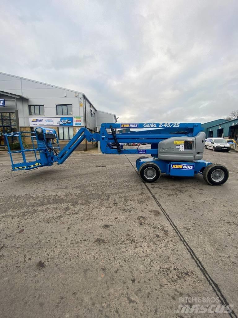 Genie Z 45/25 J Kuukulkijat