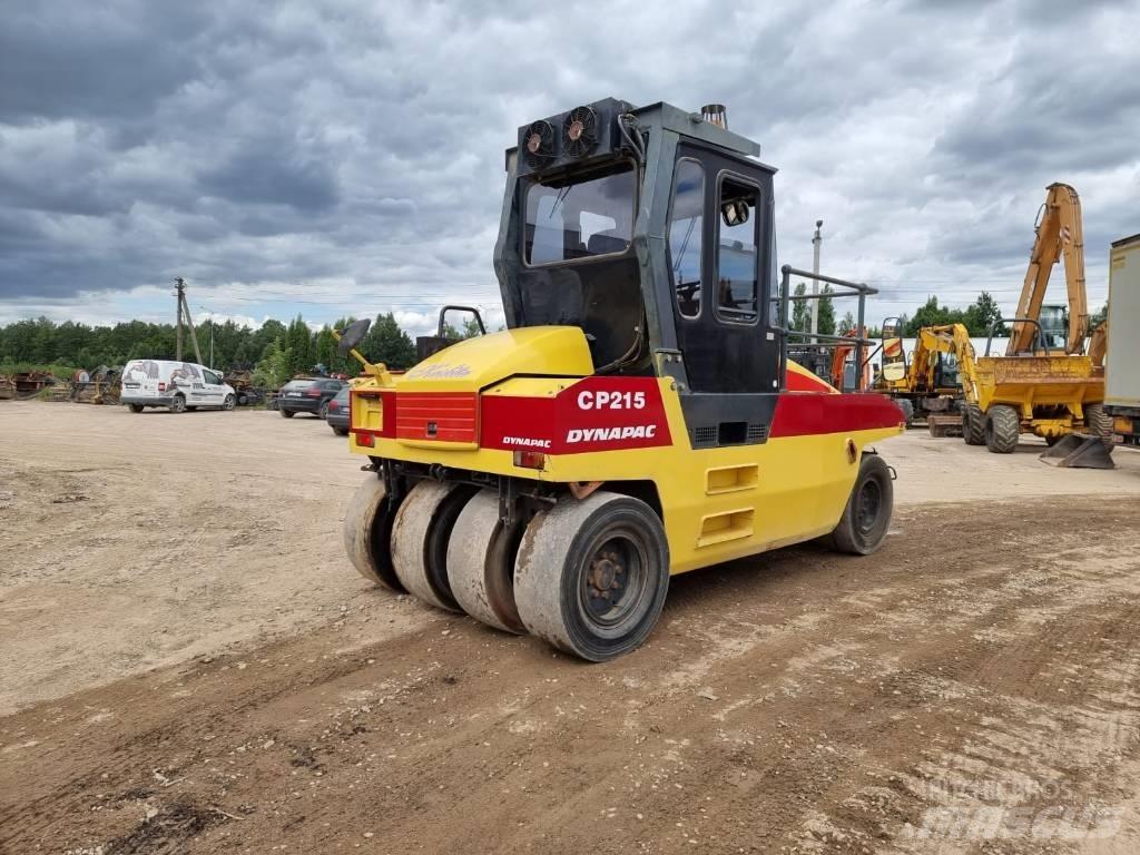Dynapac CP 215 Kumipyöräjyrät