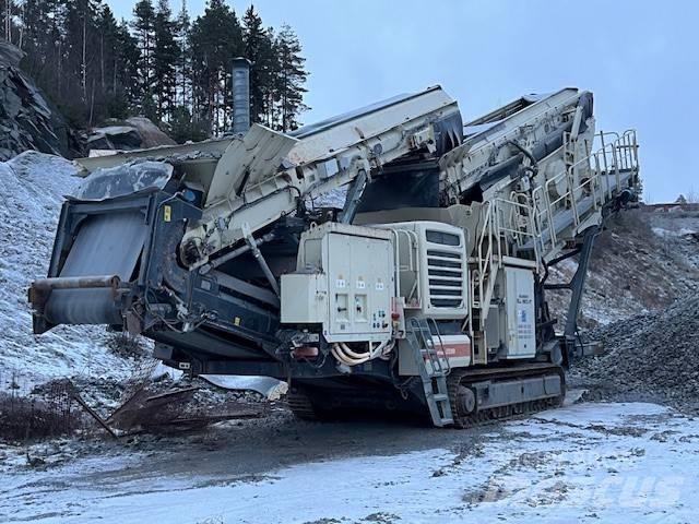 Metso Lokotrack 330D Mobiilimurskaimet