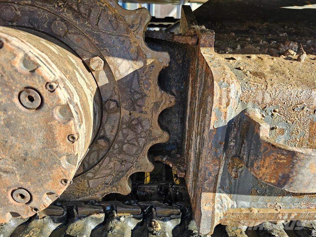 New Holland E80 Midikaivukoneet 7t - 12t