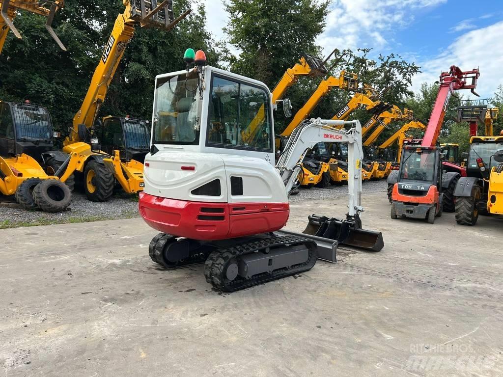 Takeuchi TB 230 Minikaivukoneet < 7t