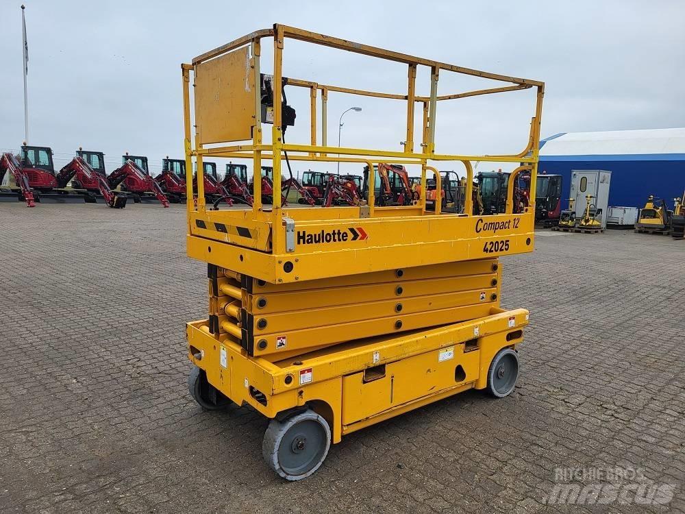 Haulotte Compact 12 Saksilavat