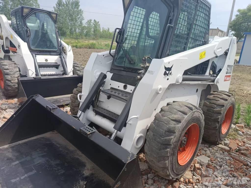 Bobcat S 220 Liukuohjatut kuormaajat