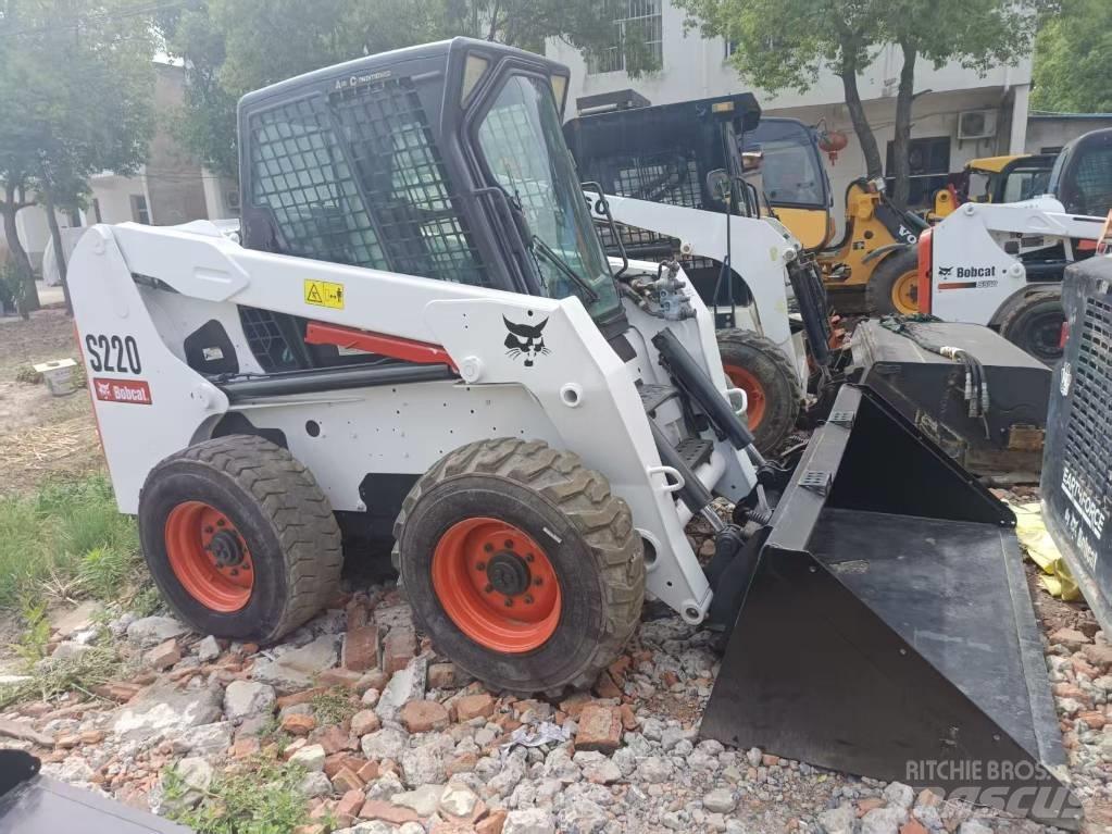 Bobcat S 220 Liukuohjatut kuormaajat