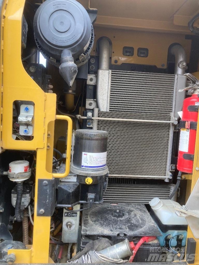 CAT 313 F L Telakaivukoneet