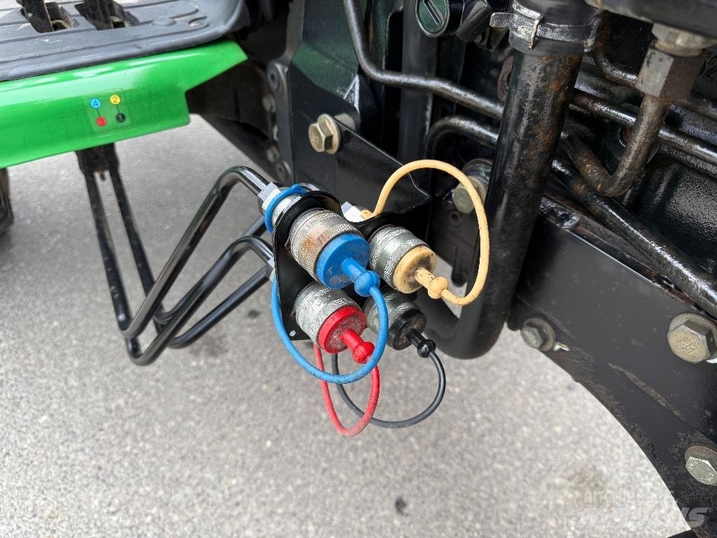 John Deere 4520 Taajamatraktorit