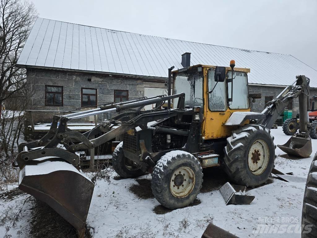 Valmet 6000 4x4 Kaivurikuormaajat
