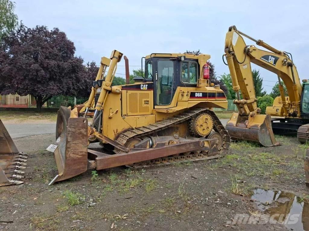CAT D 6 R Telaketjupuskutraktorit