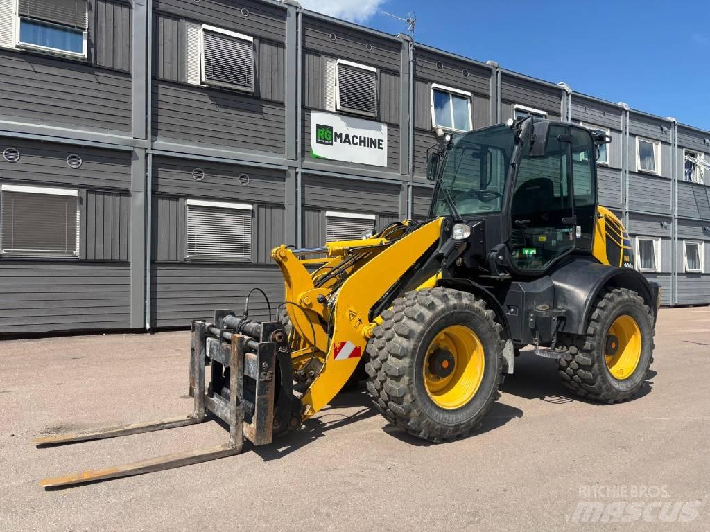 Komatsu WA 100 M-8E0 Pyöräkuormaajat