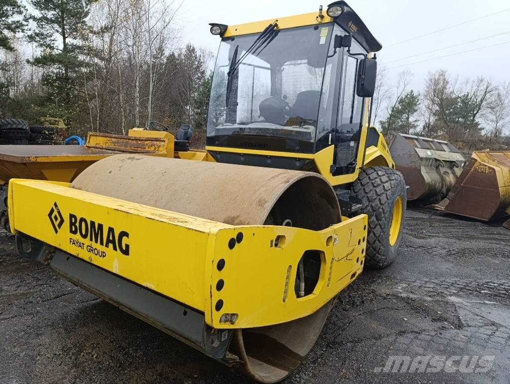 Bomag BW 213 Yksivalssijyrät