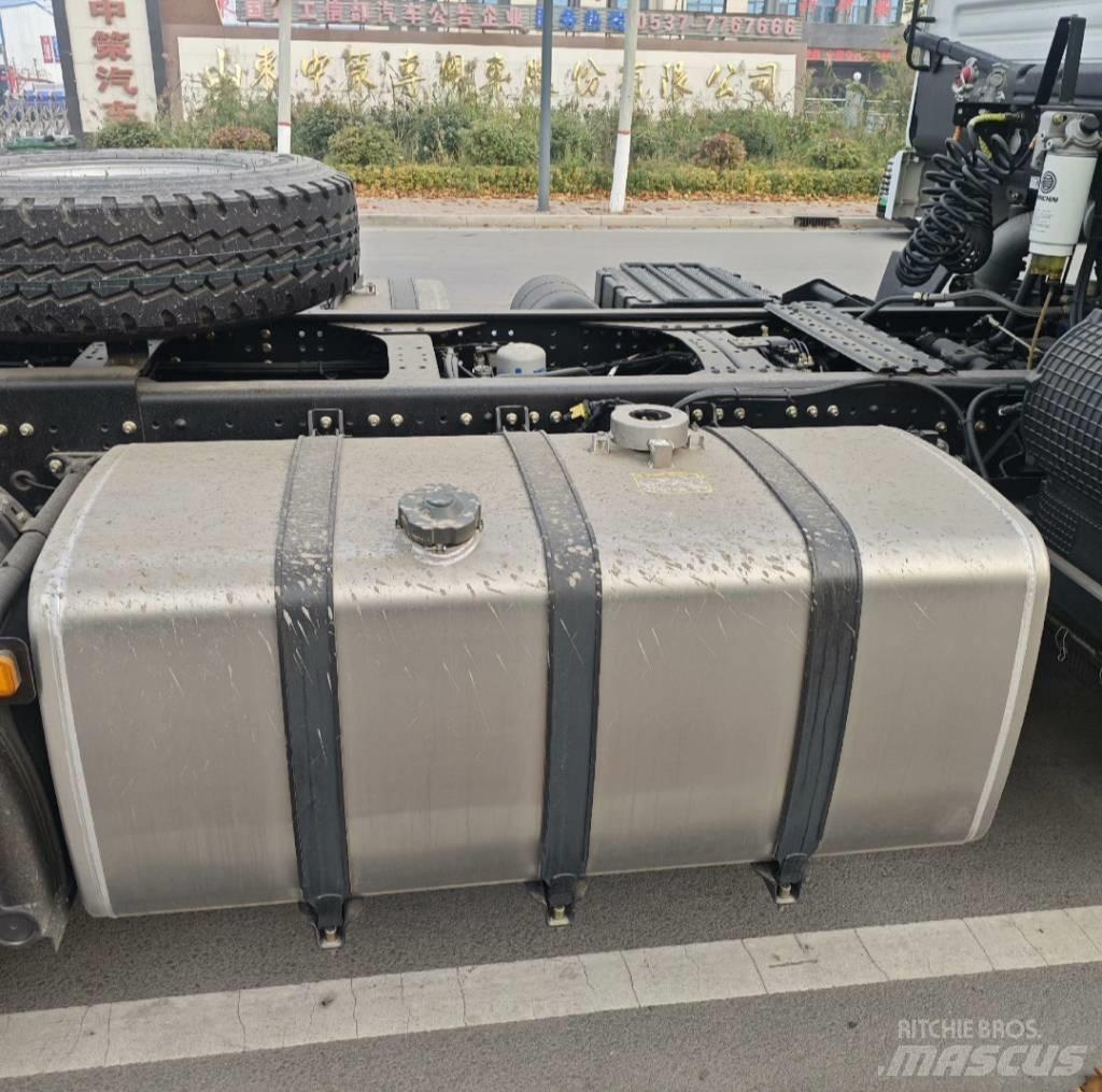Shacman F 3000 Vetopöytäautot