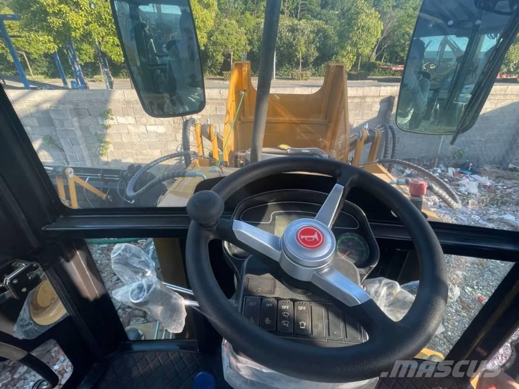 CAT 420F Kaivurikuormaajat