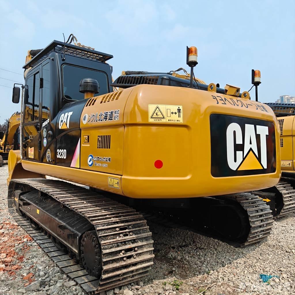 CAT 323D Telakaivukoneet