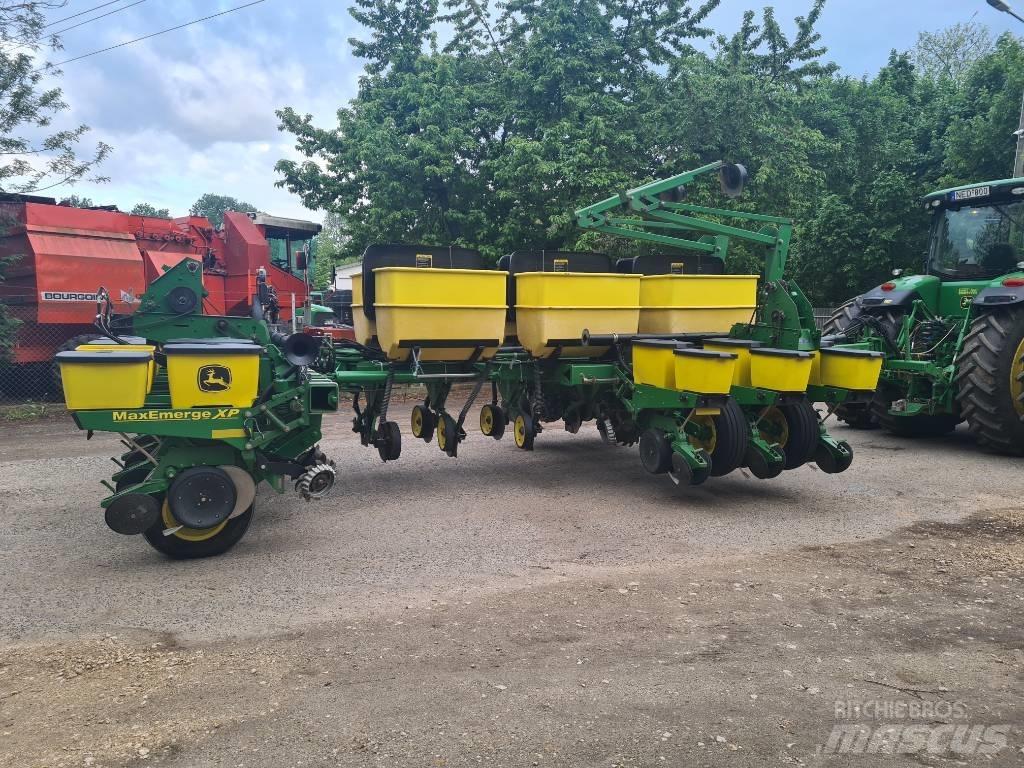 John Deere 1770 Istutuskoneet