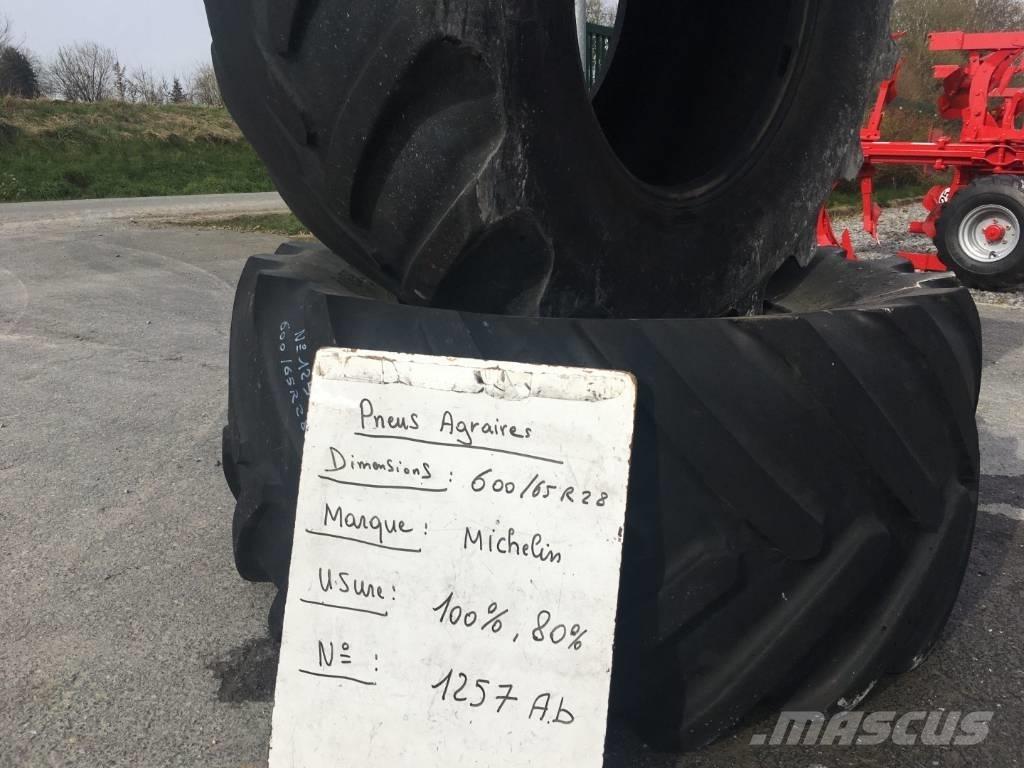 Michelin 600/65R28 Renkaat ja vanteet