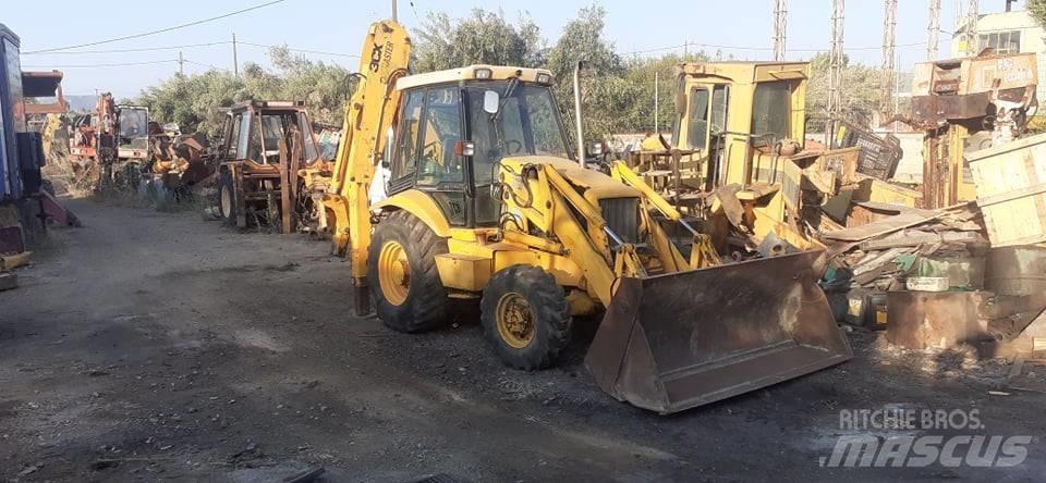JCB 3 CX 4 T Kaivurikuormaajat
