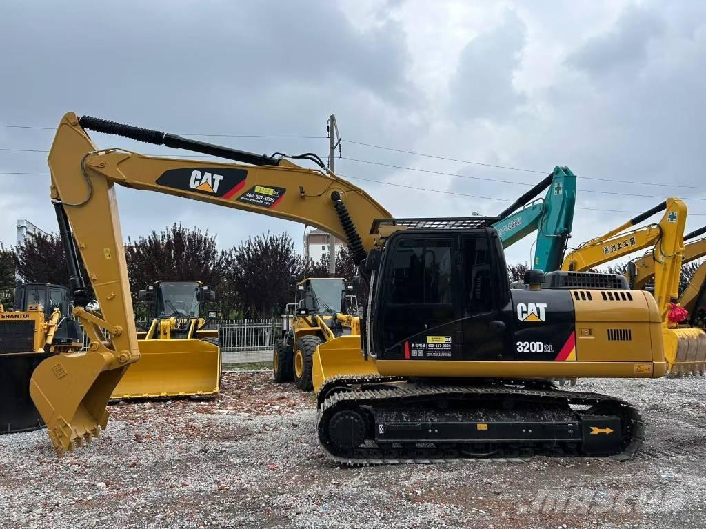 CAT 320 D Telakaivukoneet