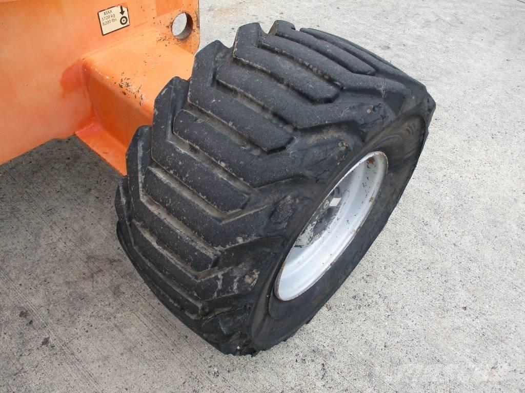 JLG 510 AJ (938) Pienikokoiset itseliikkuvat puominostimet