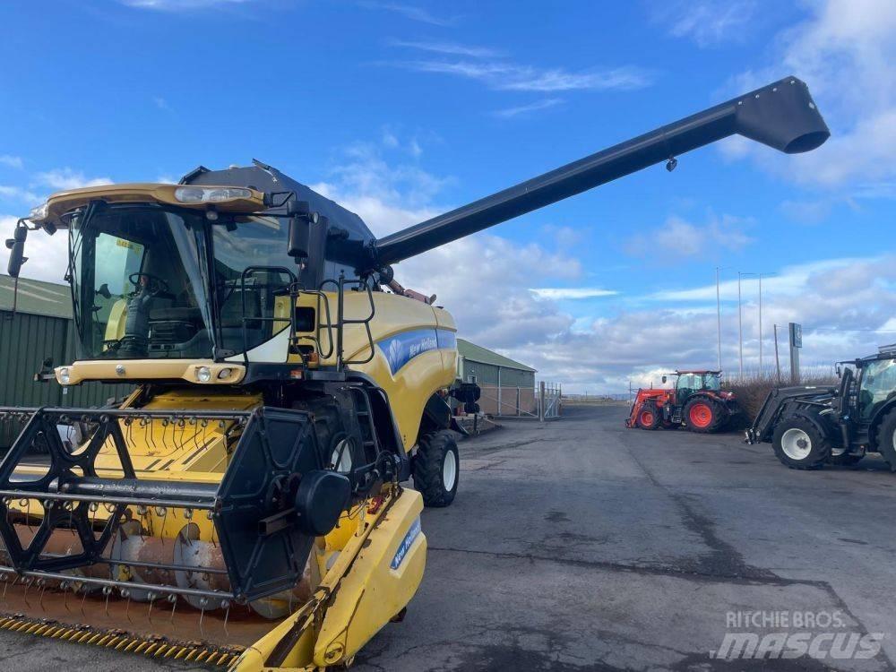 New Holland CX 780 Leikkuupuimurit