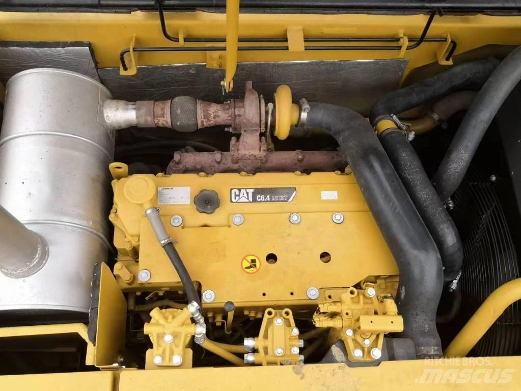 CAT 320 D Telakaivukoneet