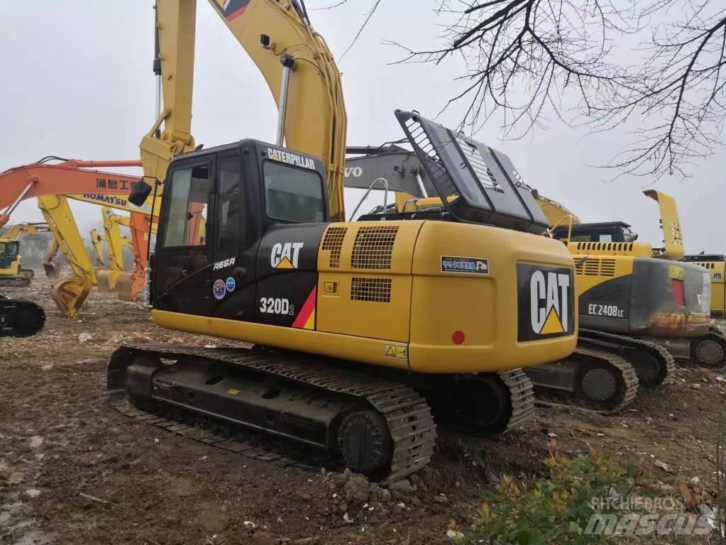 CAT 320 D Telakaivukoneet