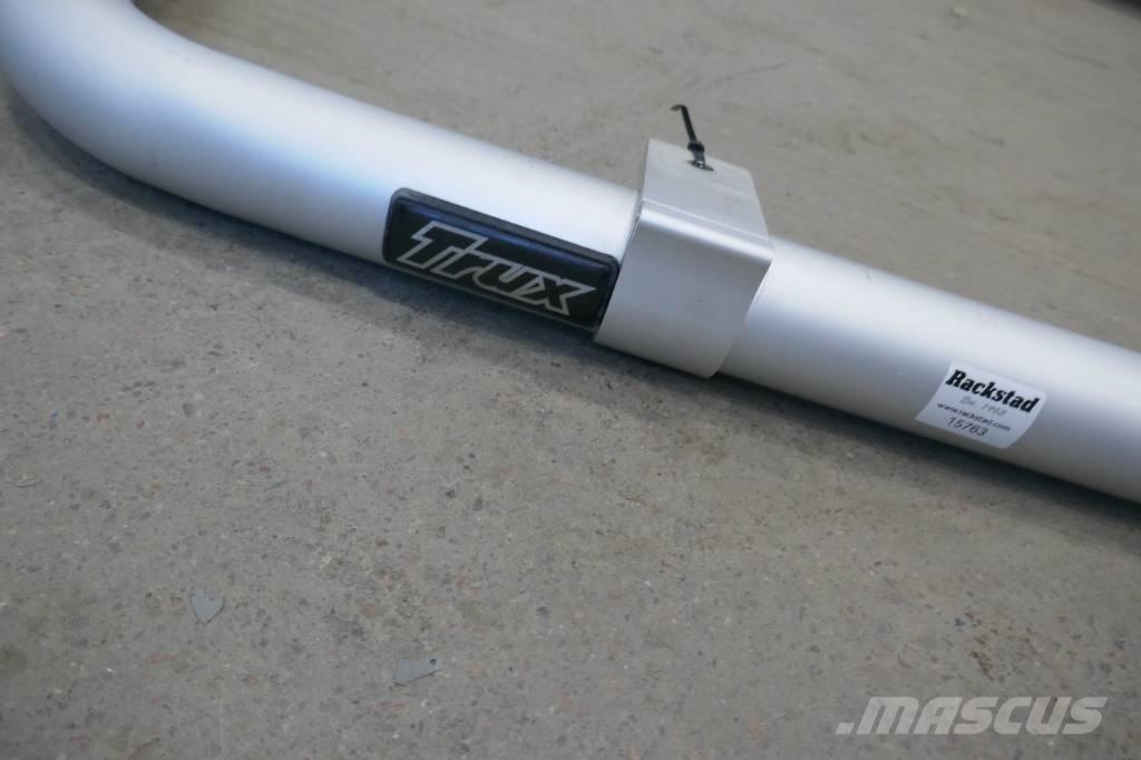  Trux Top-Bar Ohjaamot ja sisustat
