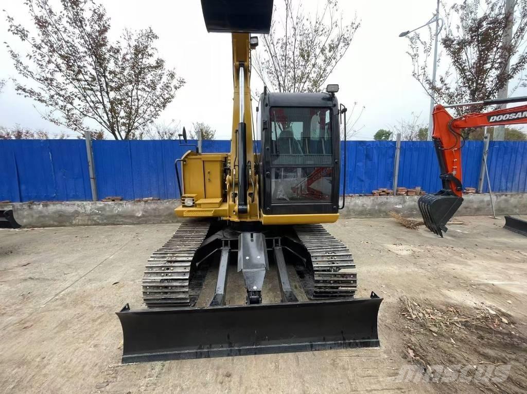 CAT 308 Minikaivukoneet < 7t
