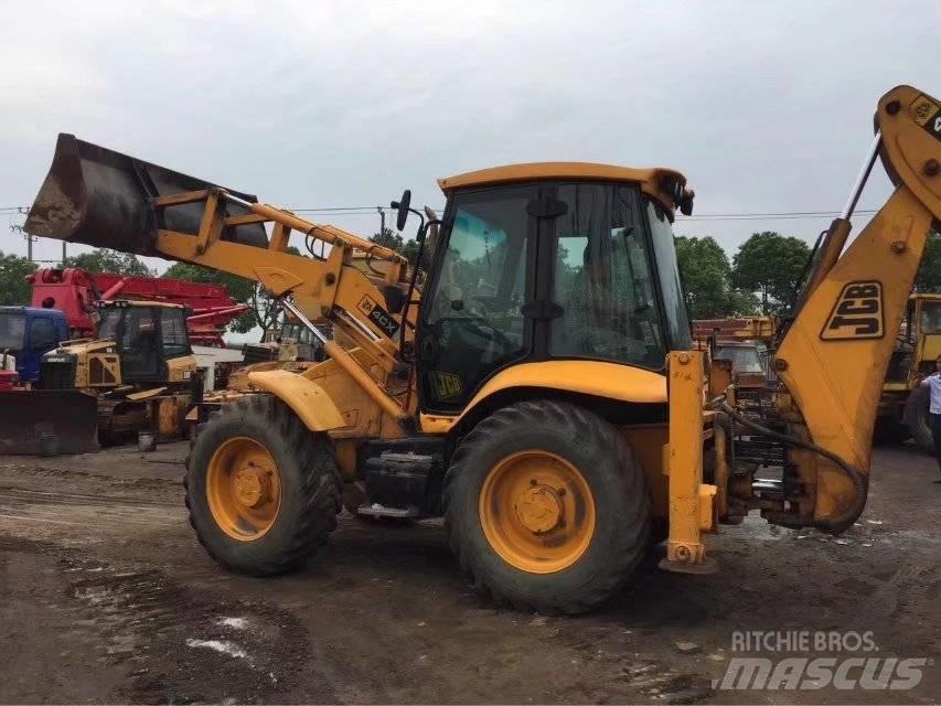 JCB 4CX Kaivurikuormaajat