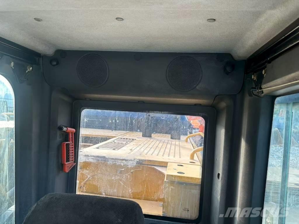 Sany 750 Telakaivukoneet