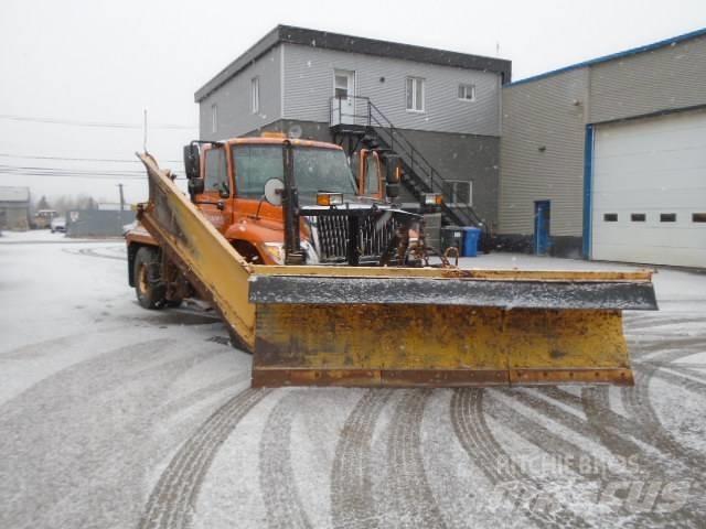 International 7400 Lumiaurat