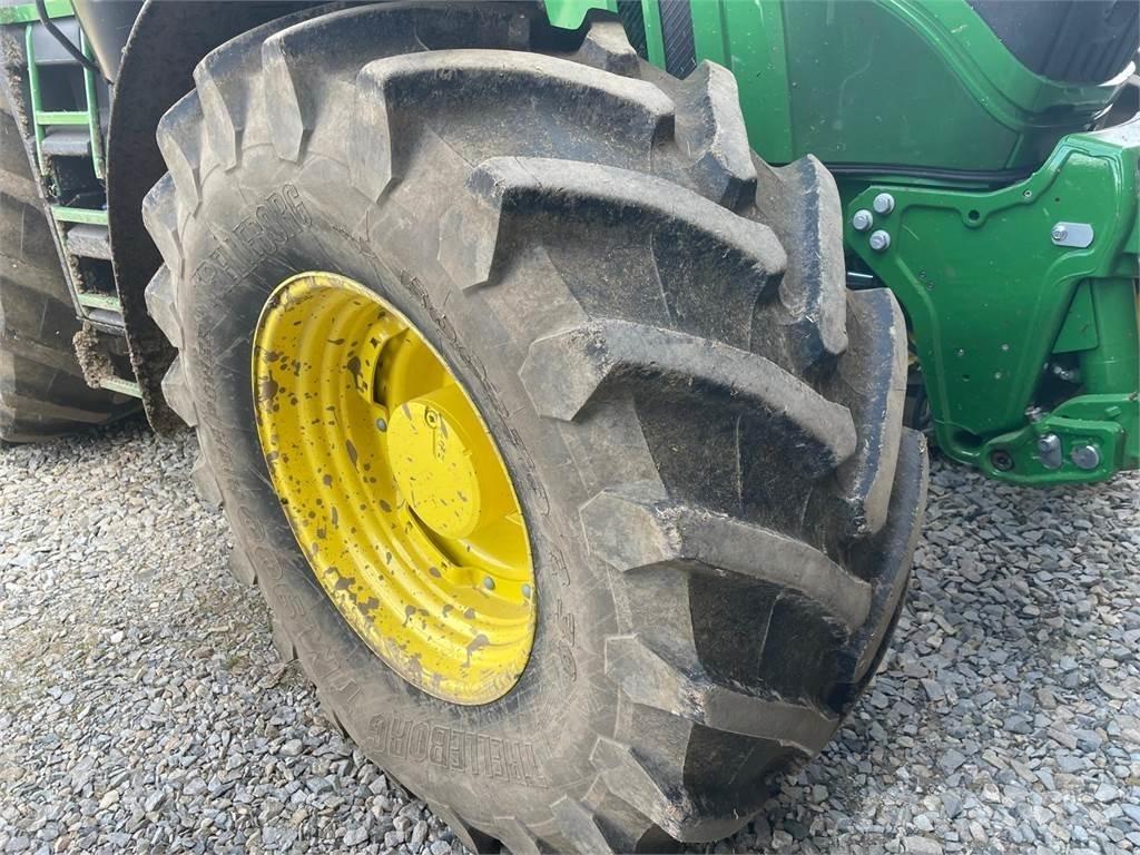 John Deere 6250R Traktorit