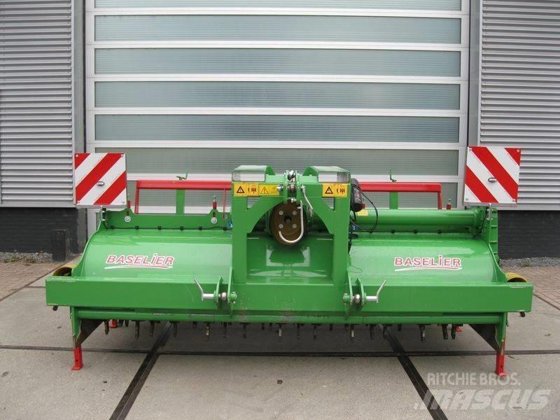 Baselier UKF300 Jyrsimet