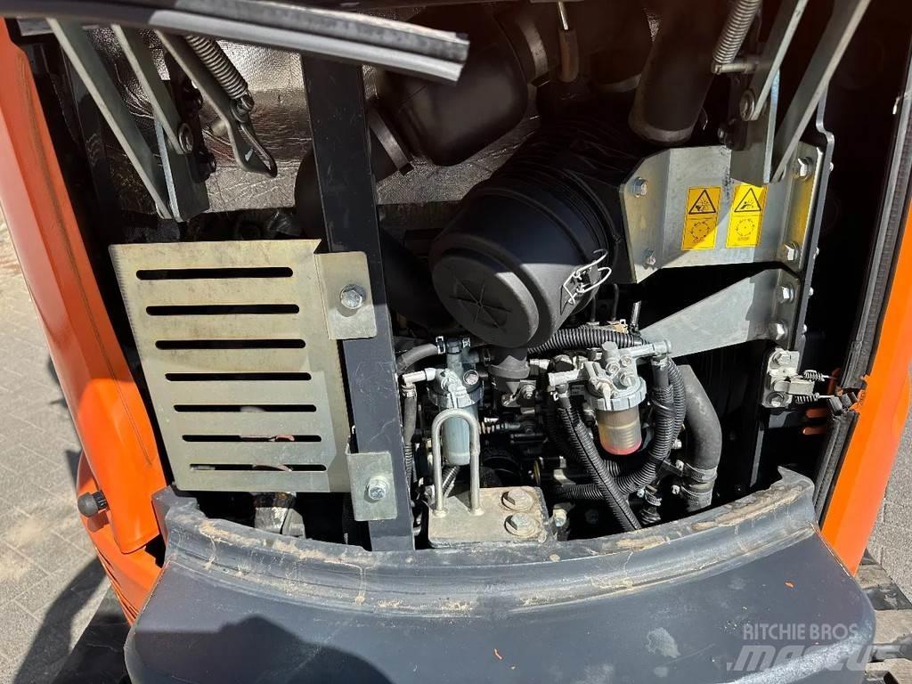 Hitachi ZX26U-6CR Minikaivukoneet < 7t