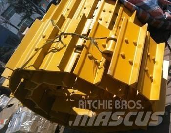 Komatsu D155A-6 Ketjut, telat ja alustat
