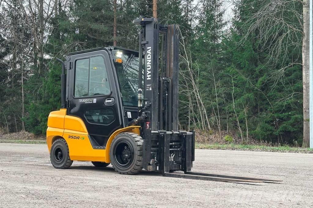 Hyundai 35 DA-9 Dieseltrukit