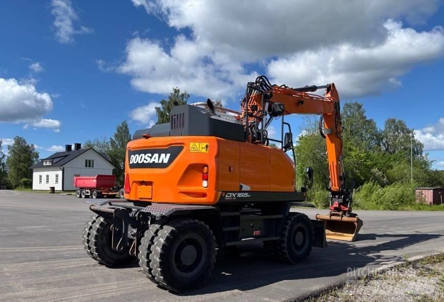 Doosan DX 165 W-5 Pyöräkaivukoneet