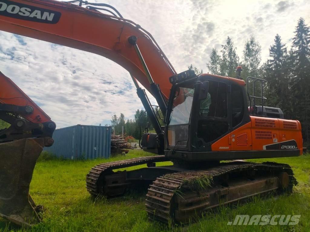 Doosan DX 300 LC Telakaivukoneet