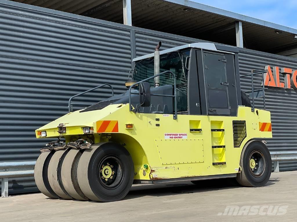 Ammann AP 240 Kumipyöräjyrät
