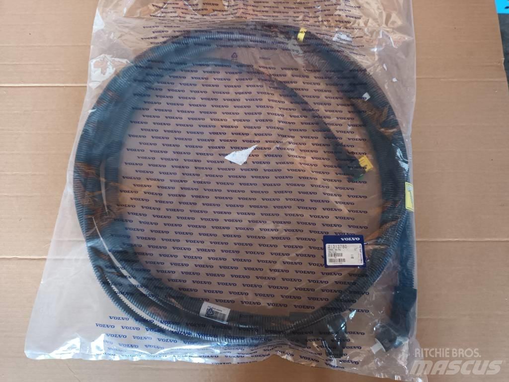 Volvo HOSE 21313780 Hydrauliikka