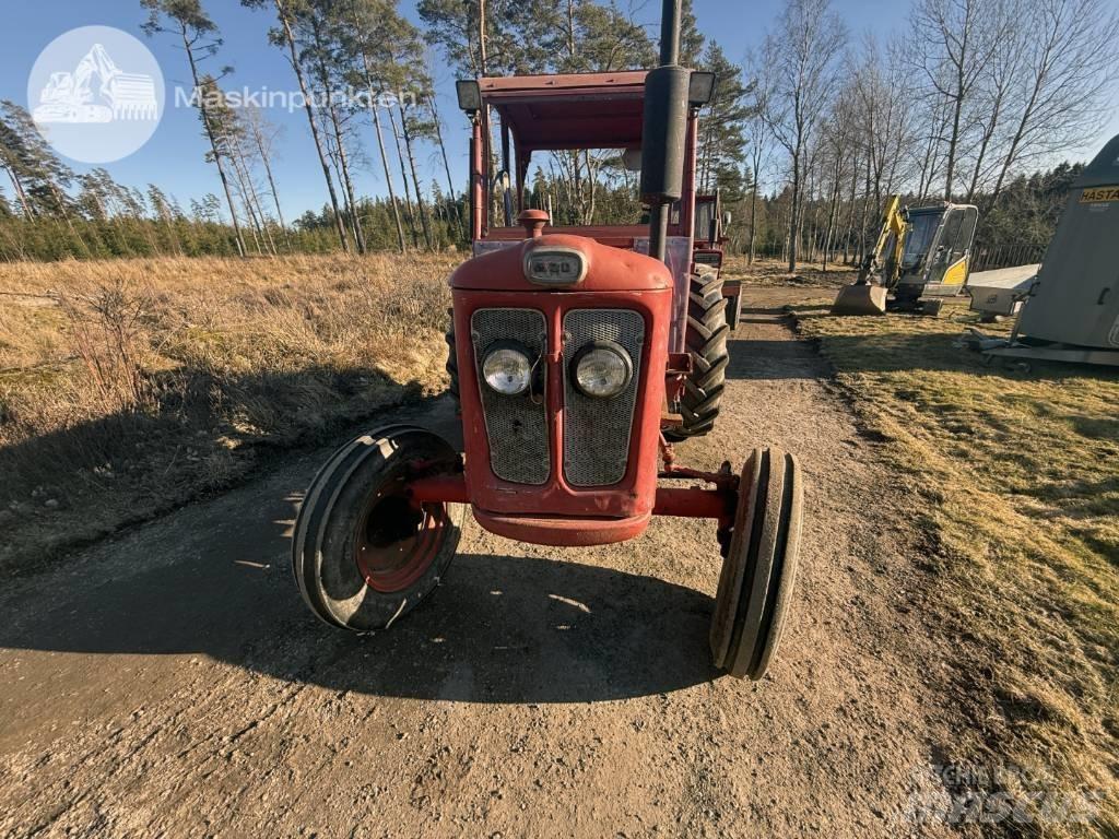 Volvo BM 320 Traktorit