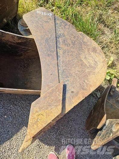 Terex TLB840PS Kauhat