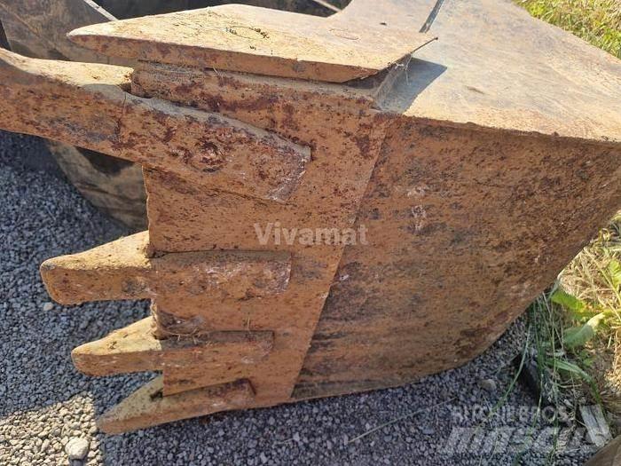 Terex TLB840PS Kauhat