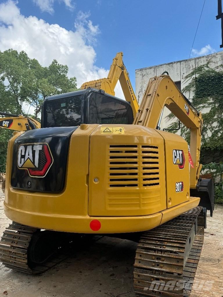 CAT 307 Minikaivukoneet < 7t